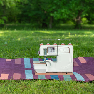 HUSQVARNA® VIKING® AMBER™ Air S 600 Coverlock Machine – front view