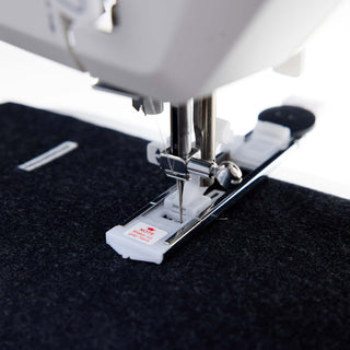 ONYX 25 – automatic 1-step buttonhole feature