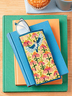 Just CrossStitch Magazine: 2025 Summer Edition. Bluebird's Breakfast
Design by Shelagh Jessop of Stuart Moores Textiles
The early bluebird gets the worm, swooping between the summer blossoms of coneflowers and daisies.