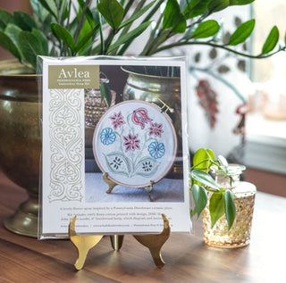 Pennsylvania Posy embroidery hoop kit