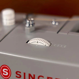 Singer heavy duty sewing machine – manual tension knob.